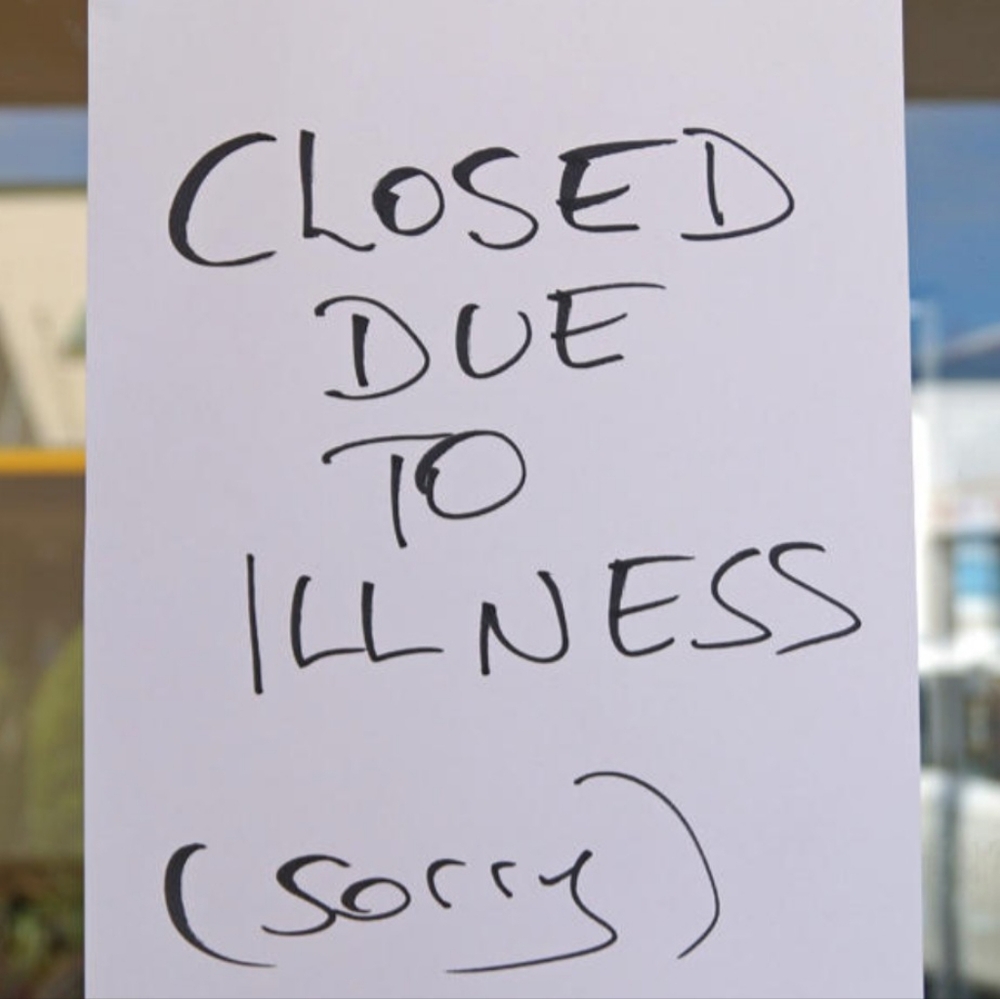 CLOSET CLOSED